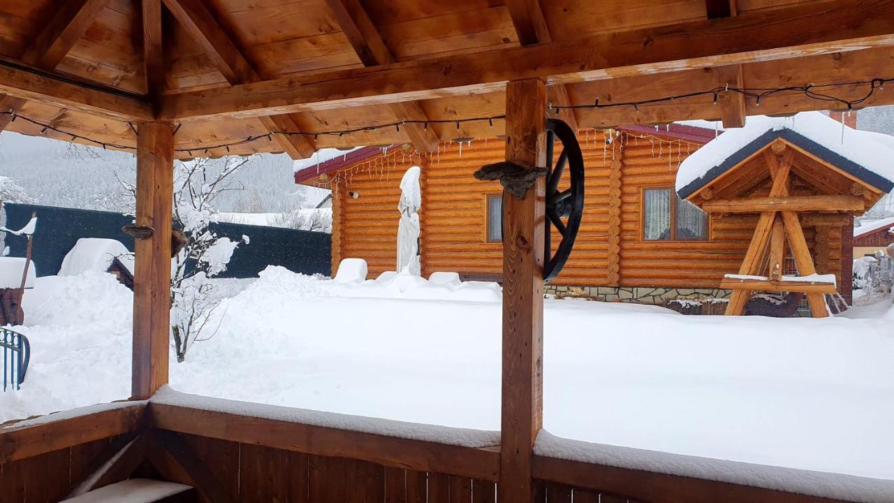 Cabana Alesia, Relaxare La Poalele Raraului Câmpulung Moldovenesc Dış mekan fotoğraf