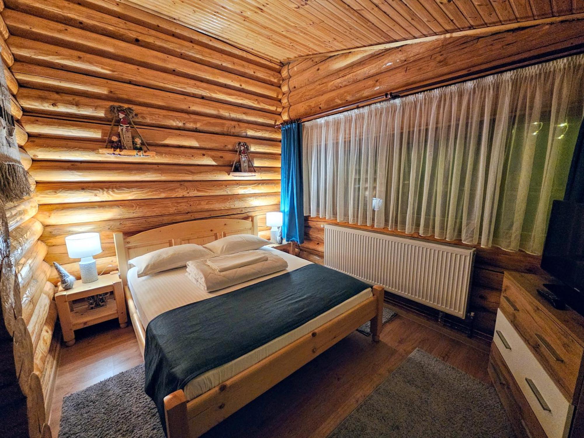 Cabana Alesia, Relaxare La Poalele Raraului Câmpulung Moldovenesc Dış mekan fotoğraf